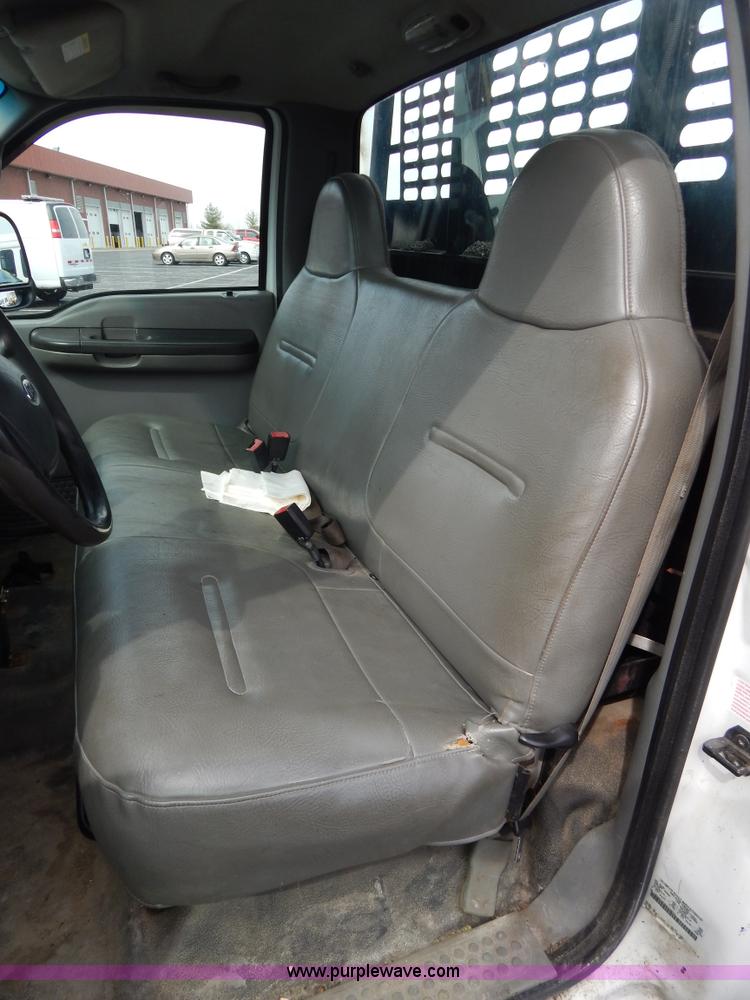 image for item I1087 2002 Ford F550 dump truck