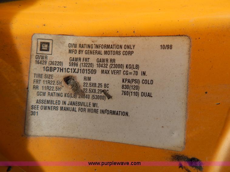 image for item I1088 1999 Chevrolet C8500 oil distributor truck