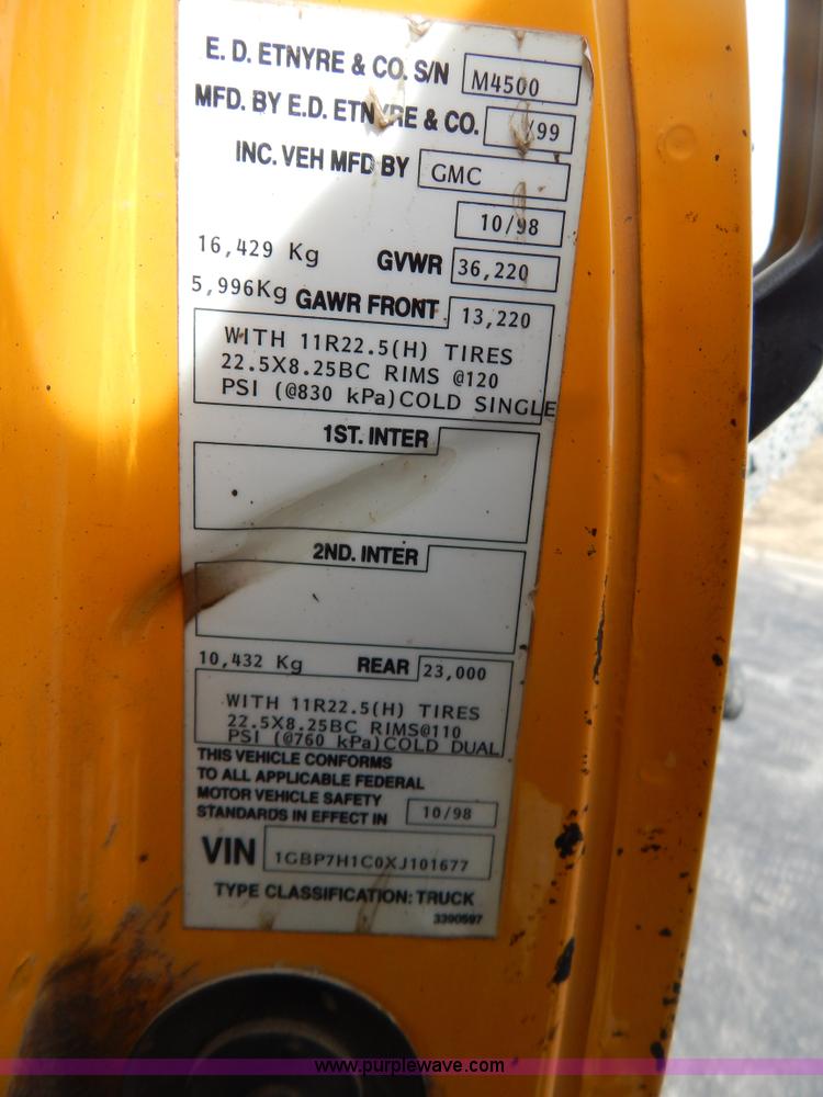 image for item I1089 1999 Chevrolet C8500 oil distributor truck