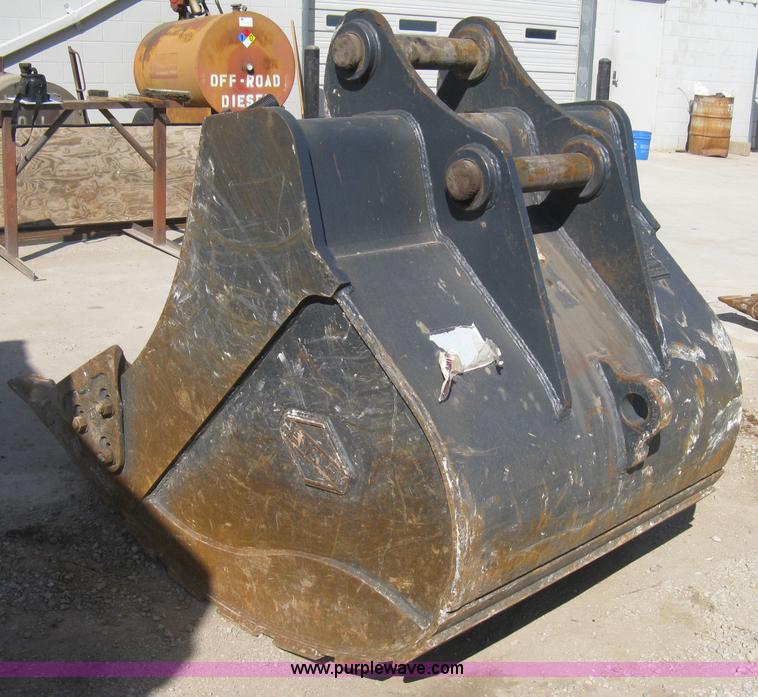 image for item I5570 Hensley excavator bucket