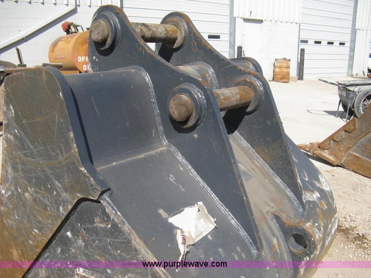 image for item I5570 Hensley excavator bucket