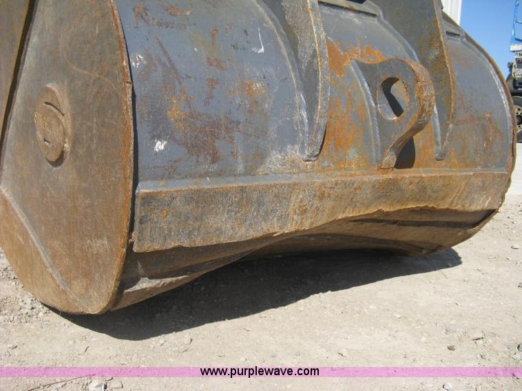 image for item I5571 Strickland excavator bucket