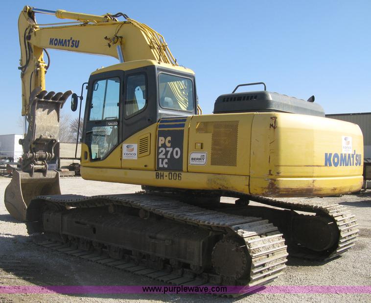 image for item I5572 2002 Komatsu PC270LC-7 excavator