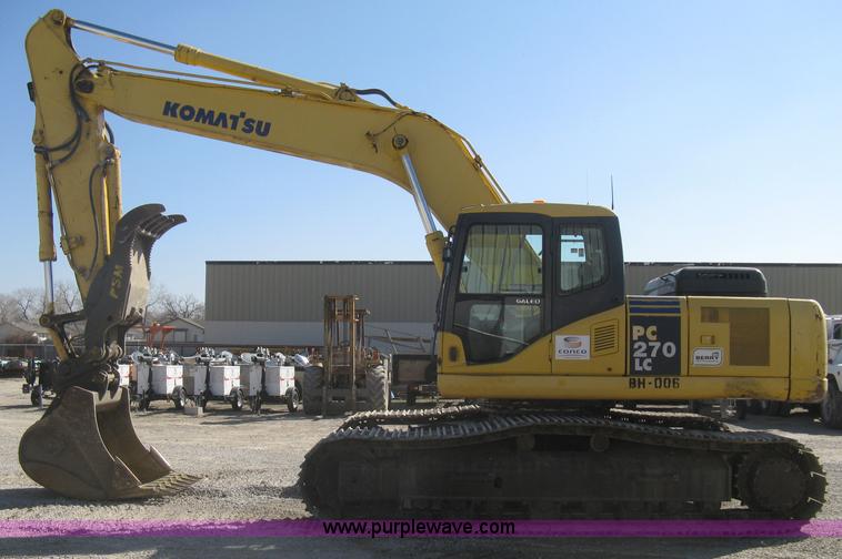 image for item I5572 2002 Komatsu PC270LC-7 excavator