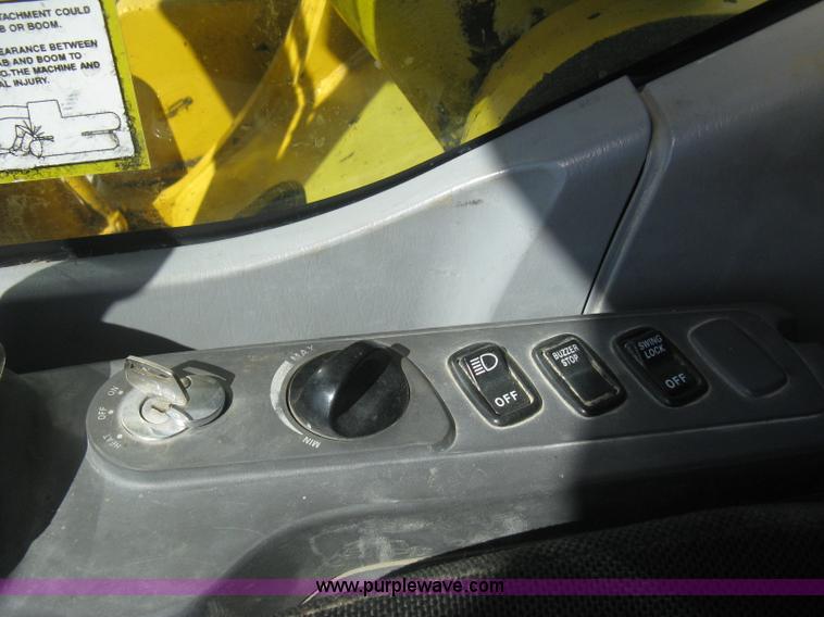 image for item I5572 2002 Komatsu PC270LC-7 excavator