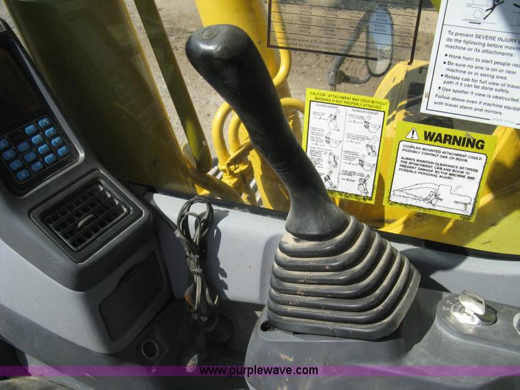 image for item I5572 2002 Komatsu PC270LC-7 excavator