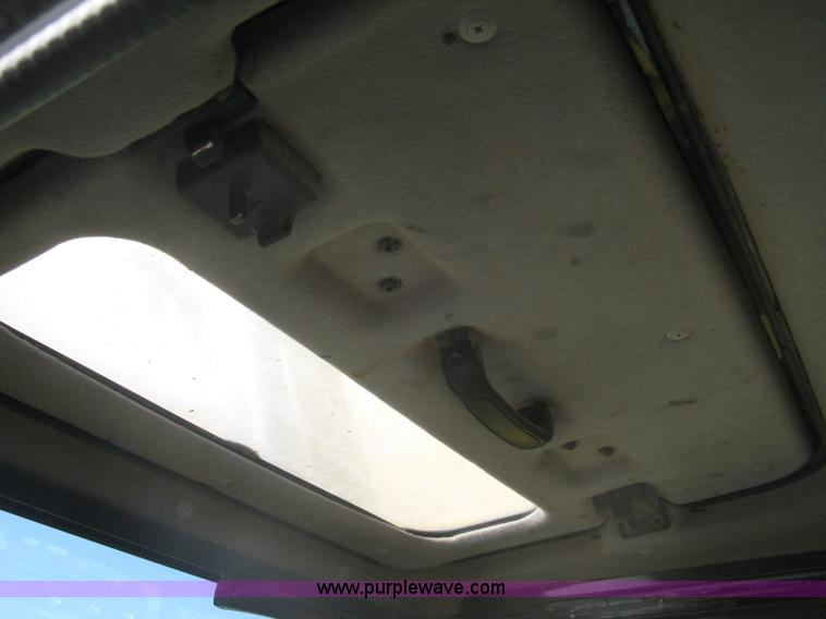 image for item I5572 2002 Komatsu PC270LC-7 excavator