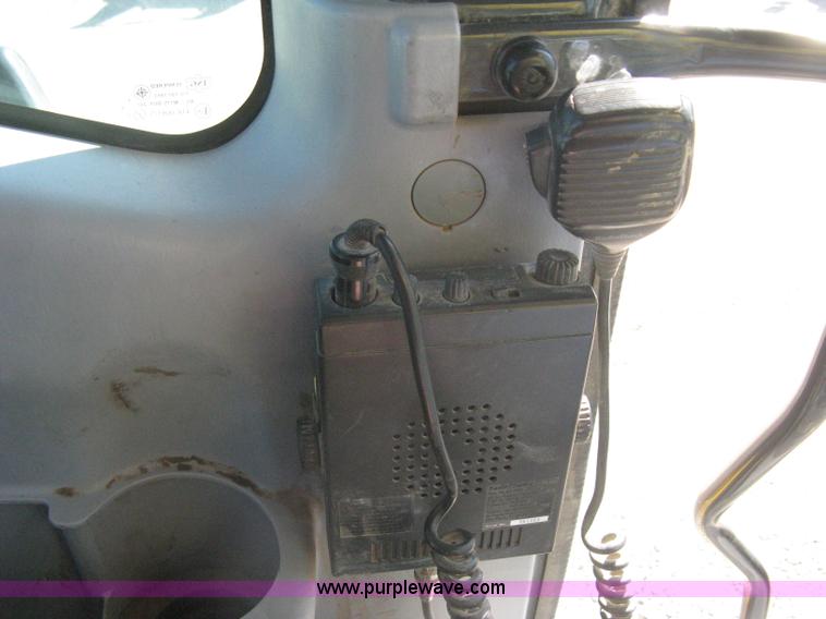 image for item I5572 2002 Komatsu PC270LC-7 excavator