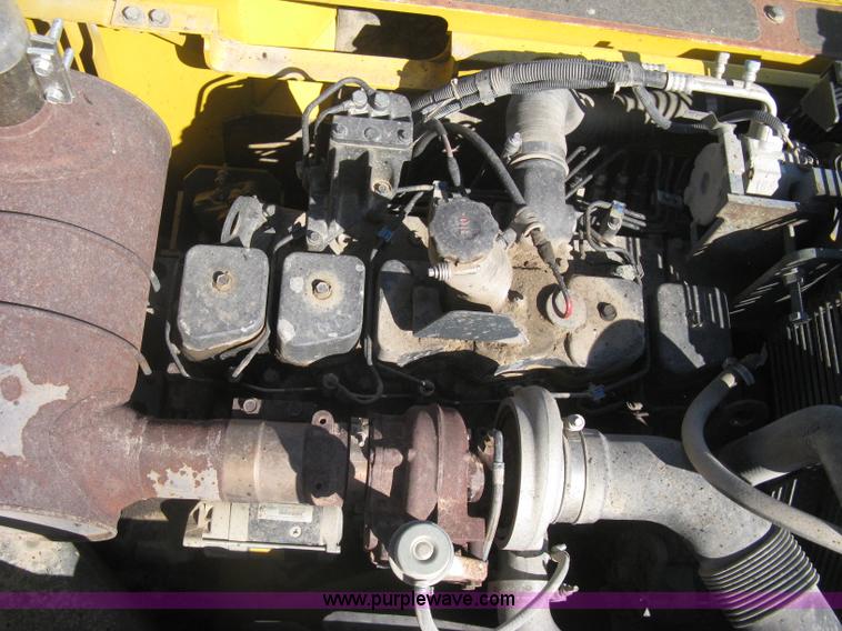 image for item I5572 2002 Komatsu PC270LC-7 excavator