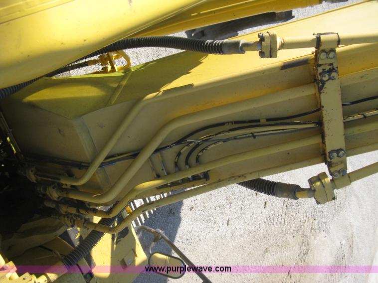 image for item I5572 2002 Komatsu PC270LC-7 excavator