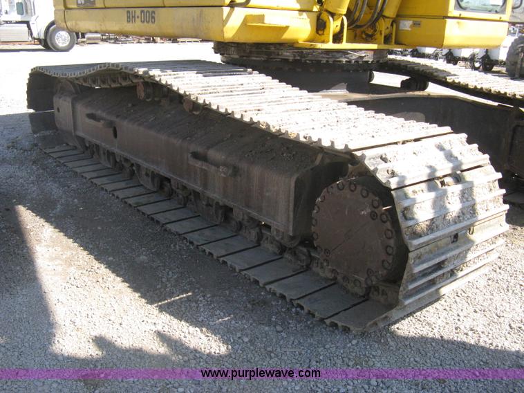 image for item I5572 2002 Komatsu PC270LC-7 excavator