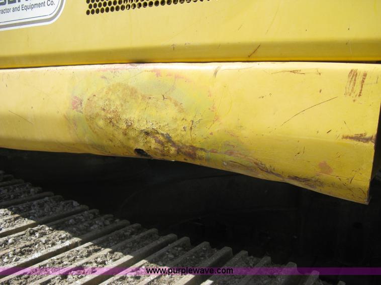 image for item I5572 2002 Komatsu PC270LC-7 excavator