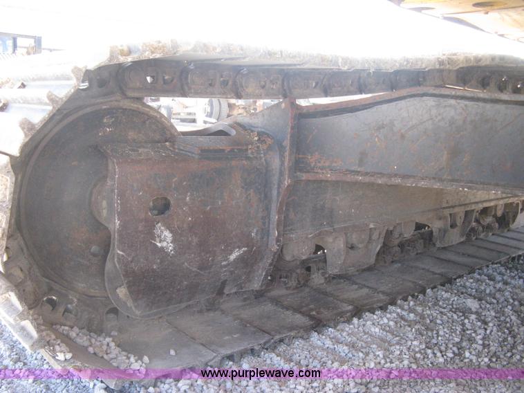image for item I5572 2002 Komatsu PC270LC-7 excavator