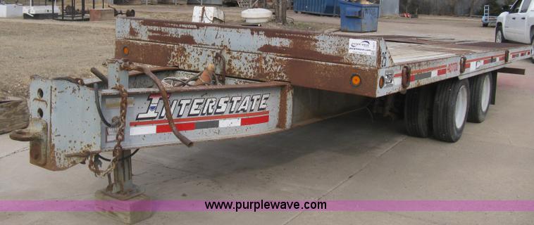 image for item I5577 2001 Interstate 40TDL tilt deck trailer