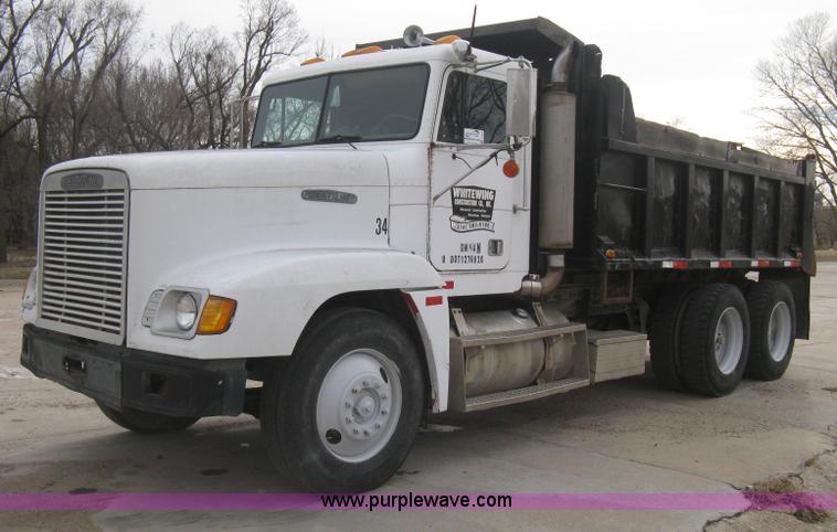 image for item I5578 1990 Freightliner FLD dump truck
