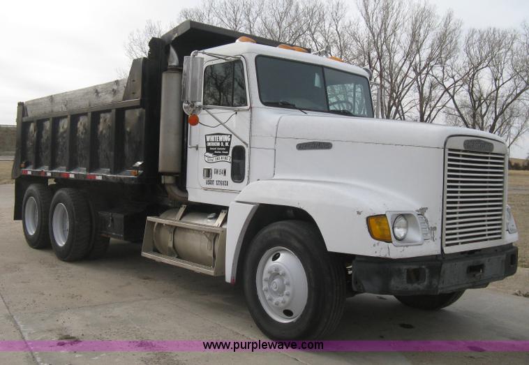 image for item I5578 1990 Freightliner FLD dump truck