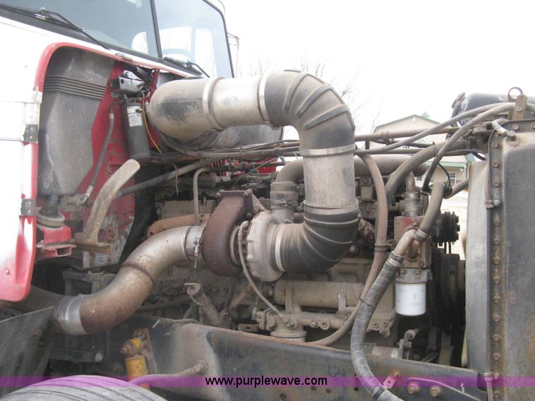 image for item I5578 1990 Freightliner FLD dump truck