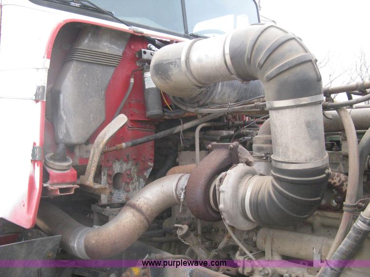 image for item I5578 1990 Freightliner FLD dump truck