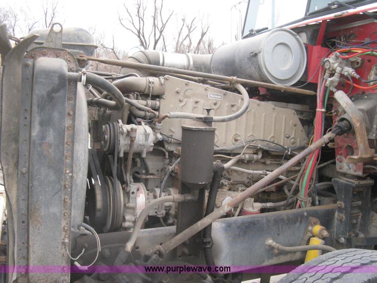 image for item I5578 1990 Freightliner FLD dump truck