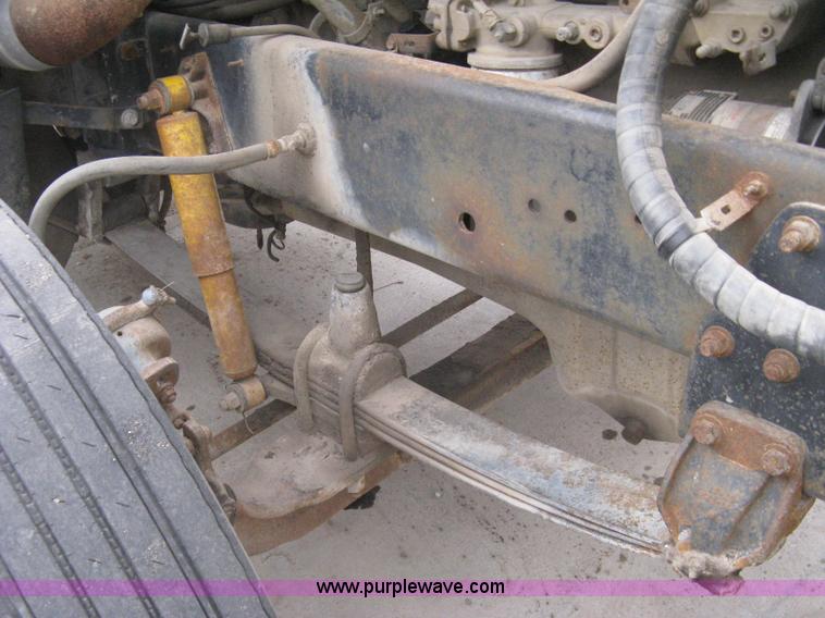 image for item I5578 1990 Freightliner FLD dump truck