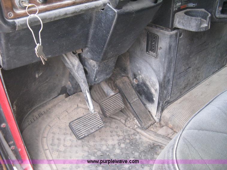 image for item I5578 1990 Freightliner FLD dump truck