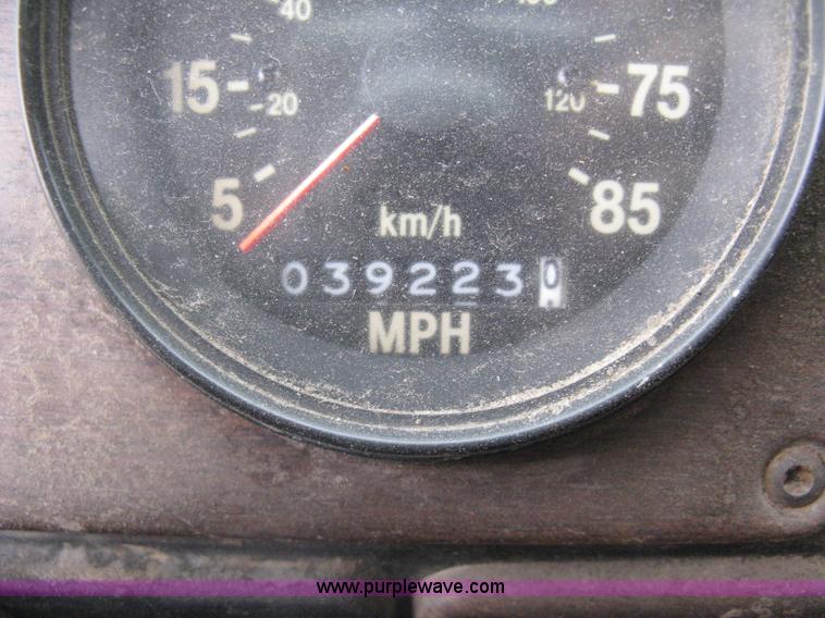 image for item I5578 1990 Freightliner FLD dump truck