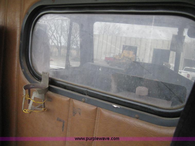 image for item I5578 1990 Freightliner FLD dump truck