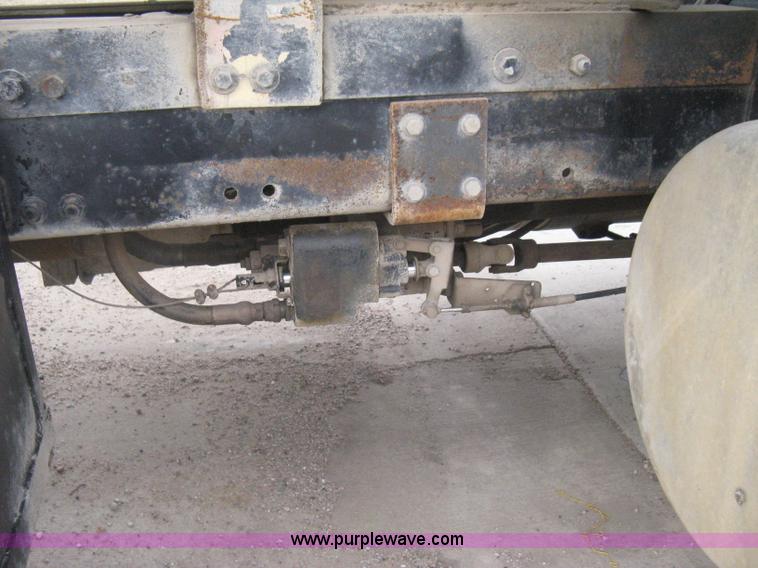 image for item I5578 1990 Freightliner FLD dump truck