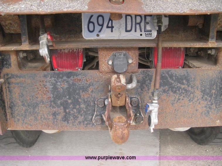 image for item I5578 1990 Freightliner FLD dump truck