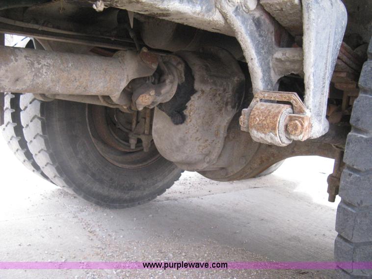 image for item I5578 1990 Freightliner FLD dump truck