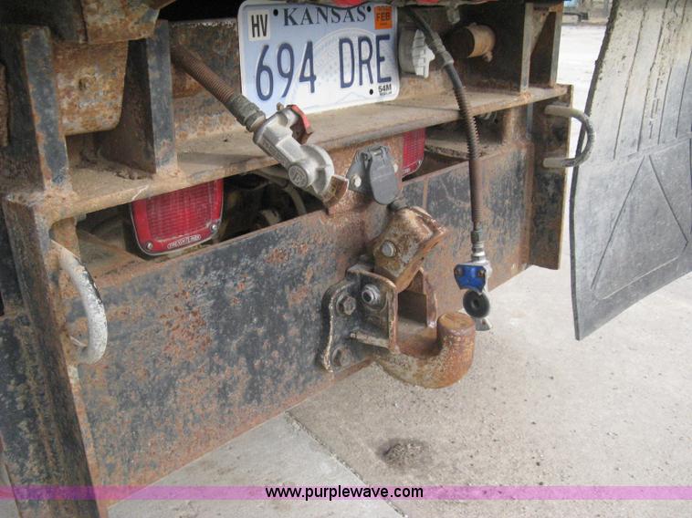 image for item I5578 1990 Freightliner FLD dump truck