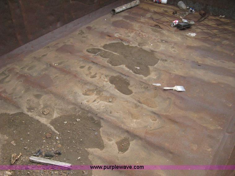 image for item I5578 1990 Freightliner FLD dump truck