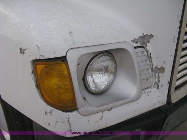 image for item I5578 1990 Freightliner FLD dump truck