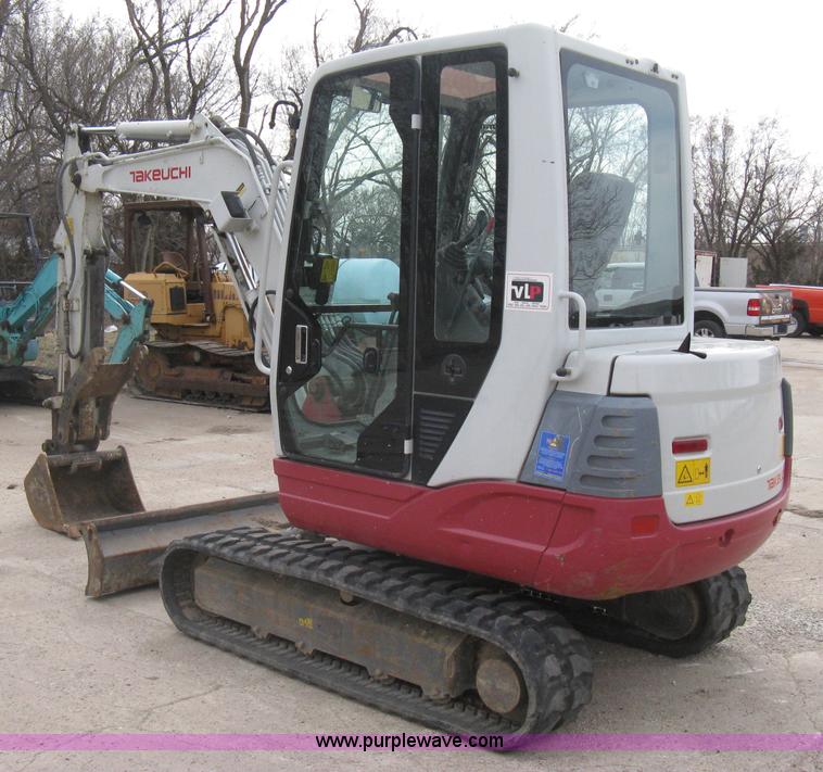 image for item I5580 2008 Takeuchi TB235 excavator