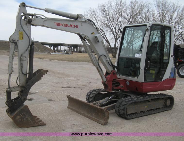 image for item I5580 2008 Takeuchi TB235 excavator