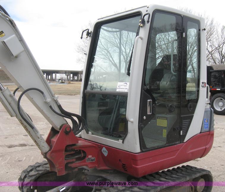 image for item I5580 2008 Takeuchi TB235 excavator