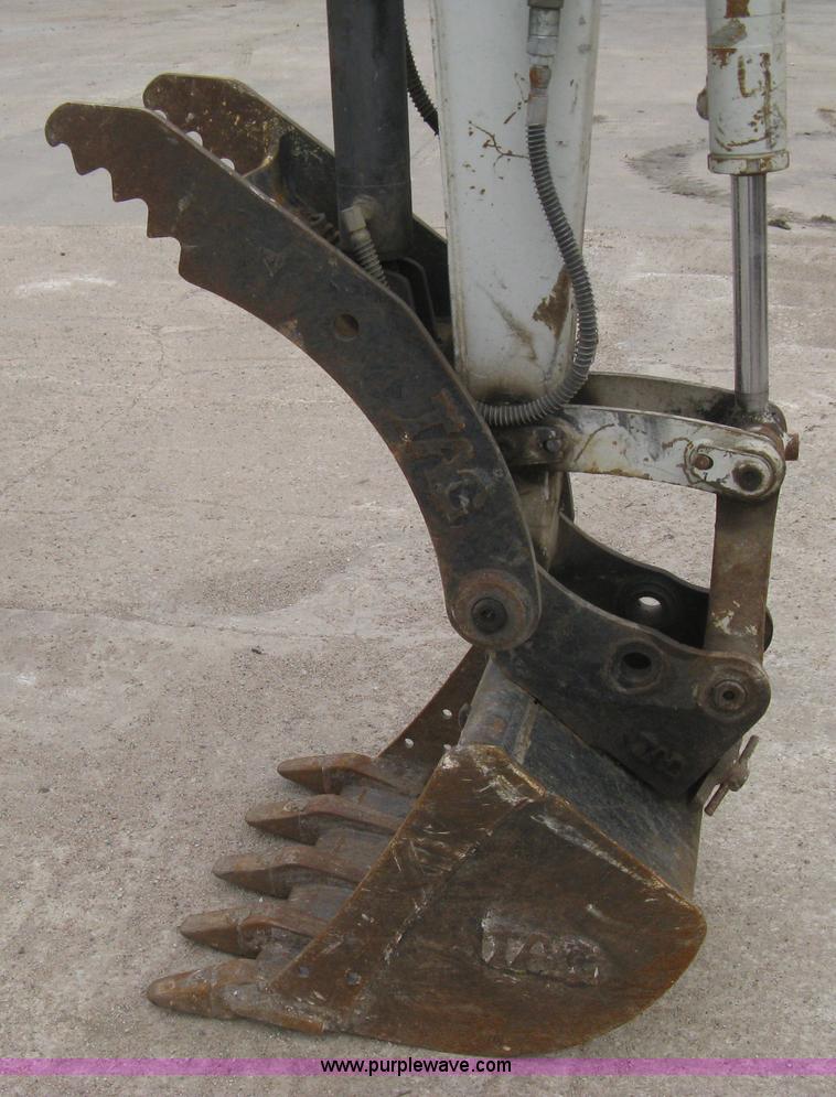 image for item I5580 2008 Takeuchi TB235 excavator