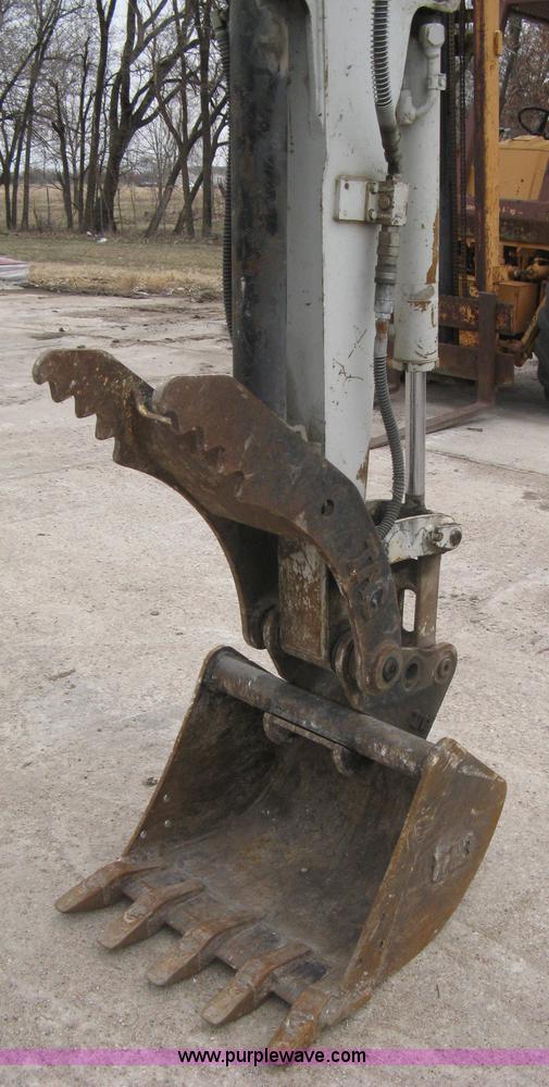 image for item I5580 2008 Takeuchi TB235 excavator