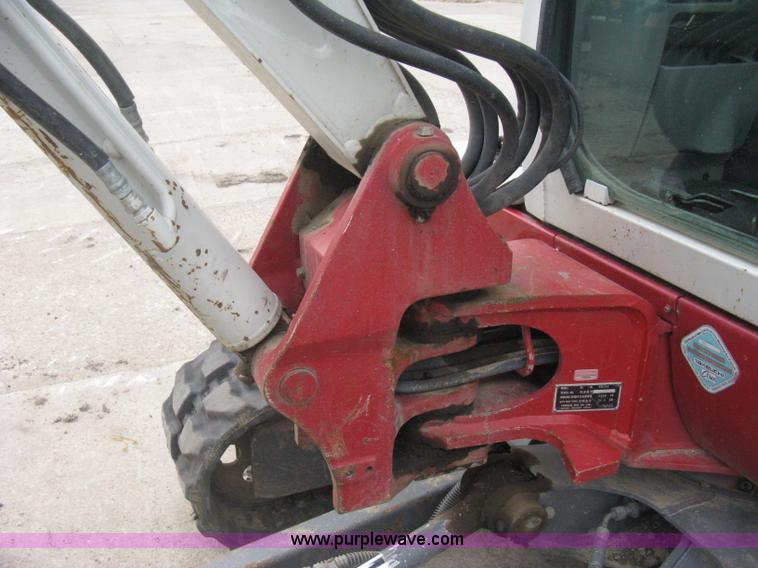 image for item I5580 2008 Takeuchi TB235 excavator