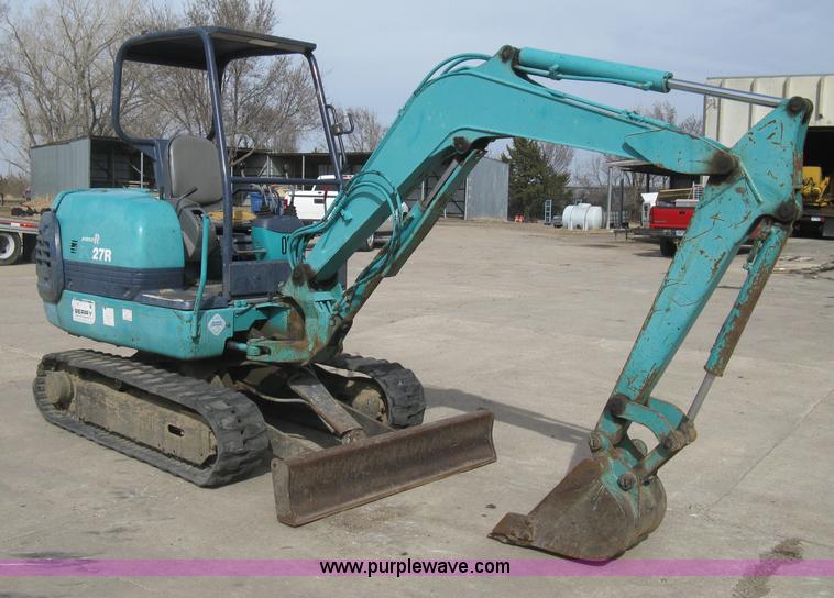 image for item I5581 1999 Komatsu PC27R-8 Advance excavator