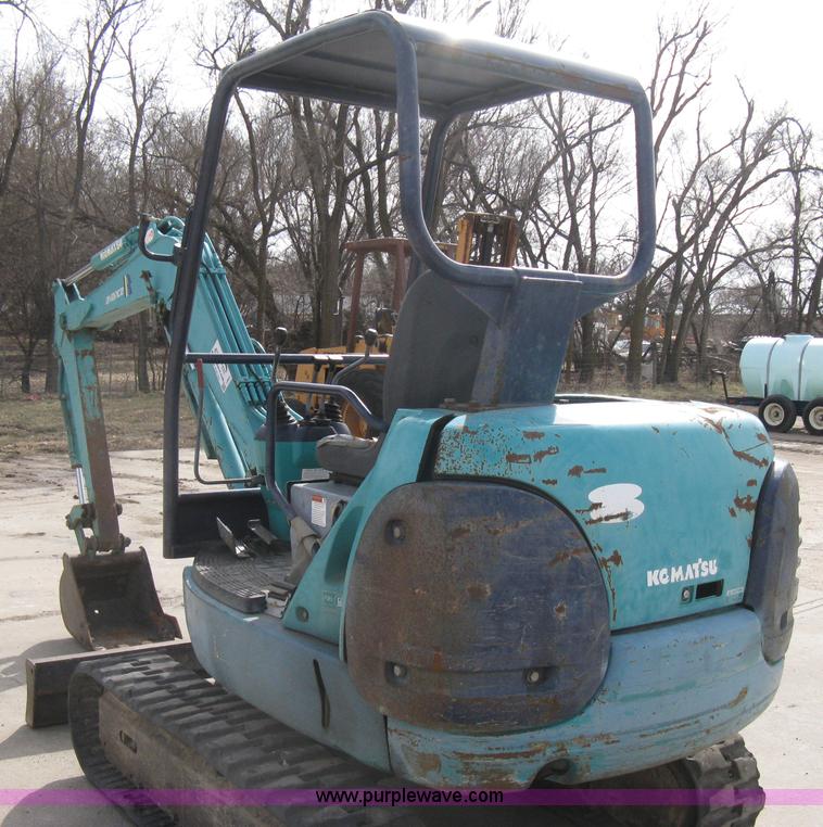 image for item I5581 1999 Komatsu PC27R-8 Advance excavator