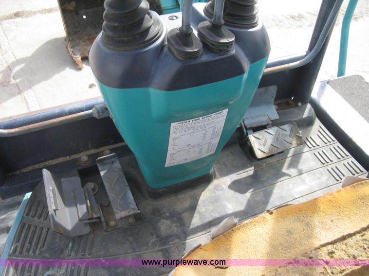 image for item I5581 1999 Komatsu PC27R-8 Advance excavator