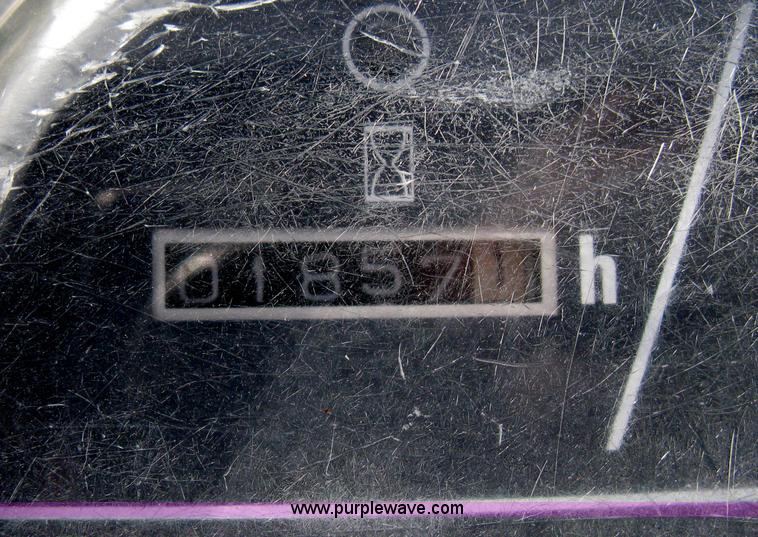 image for item I5581 1999 Komatsu PC27R-8 Advance excavator