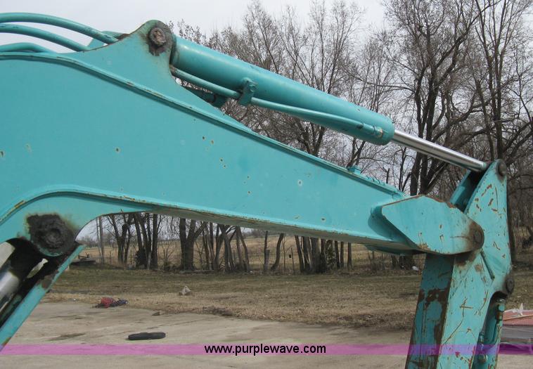 image for item I5581 1999 Komatsu PC27R-8 Advance excavator