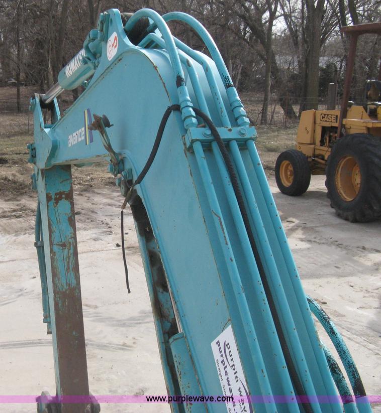 image for item I5581 1999 Komatsu PC27R-8 Advance excavator