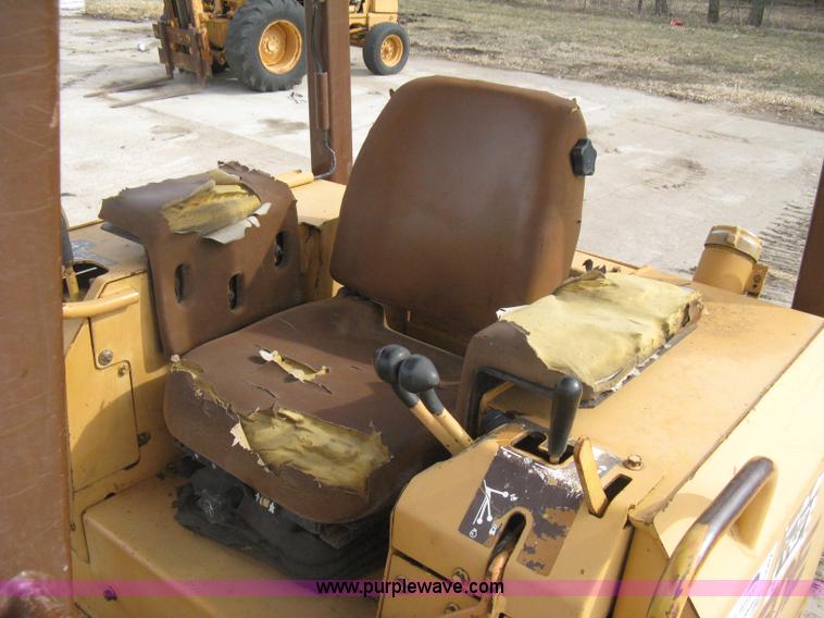 image for item I5582 1993 Case 550E long track dozer