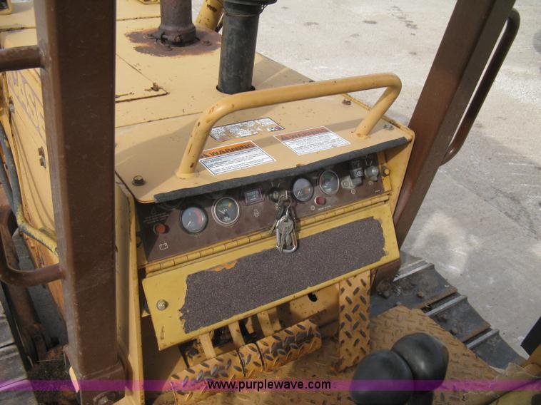 image for item I5582 1993 Case 550E long track dozer