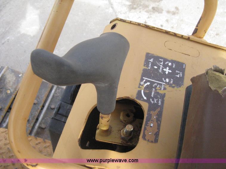 image for item I5582 1993 Case 550E long track dozer