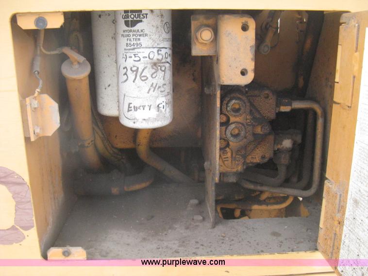 image for item I5582 1993 Case 550E long track dozer