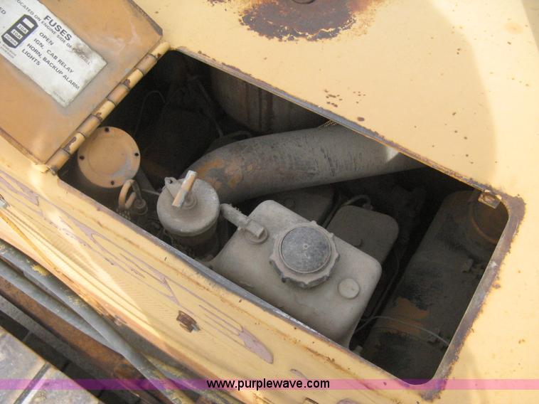 image for item I5582 1993 Case 550E long track dozer